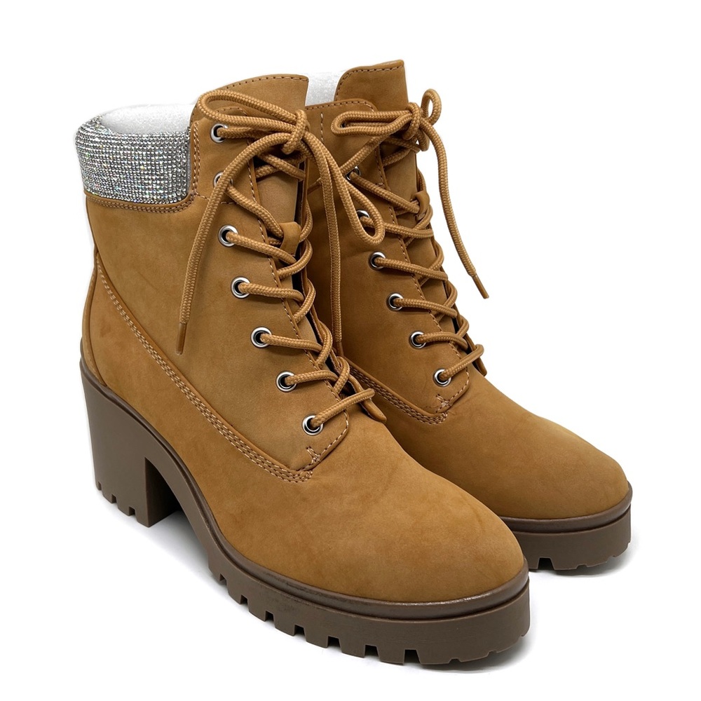 Wild Pair Bentli Lug Sole Bootie with Rhinestone Trim Tan Nubuck Size 9.5